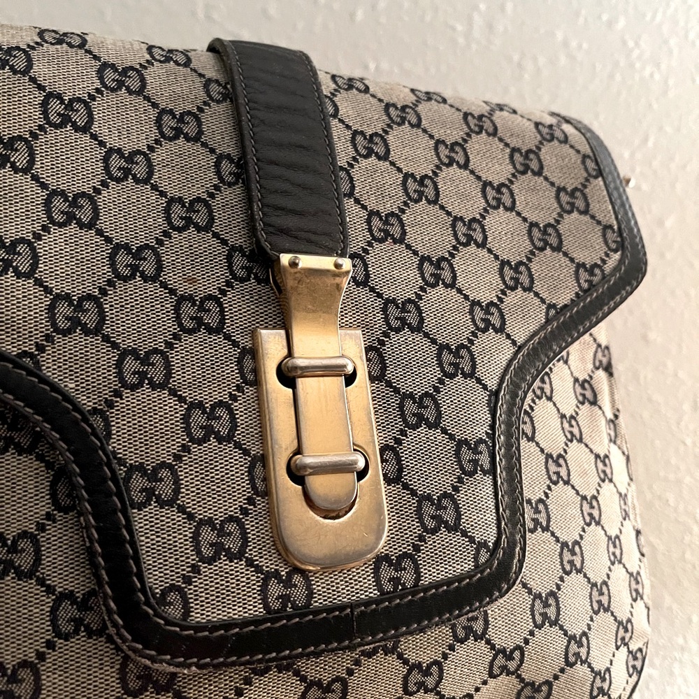 Gucci Black and Gold Monogram Bag - Picture 5 of 16